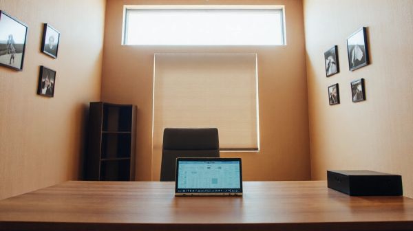 Stratégies pour assurer un flux client stable chez les indépendants